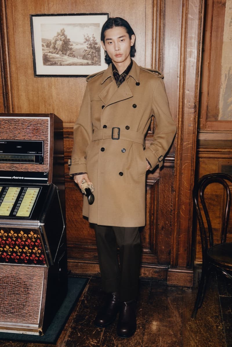 burberry, amelia gray, lucky blue smith, olivia coleman