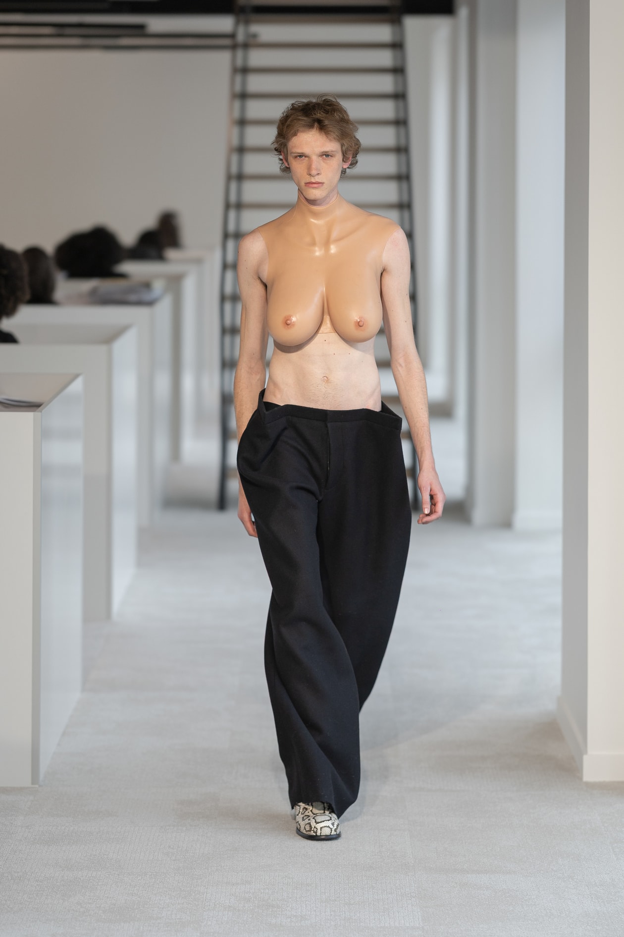 givenchy, paris, runway, bra top, fuller bust, model, curvy