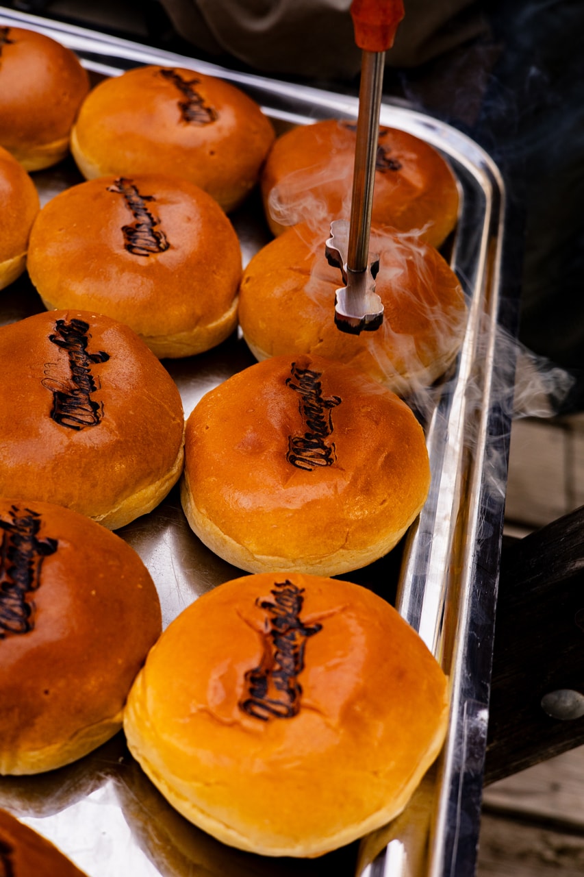 Wrangler hypebae paris fashion week events bae-bae-q western uniform collection range denim cowboy cut jeans la table vert 