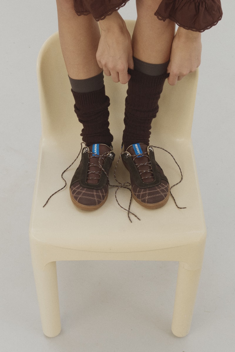 barcelona, laagam, sneakers, mesh, woman, pink balloons, brown shoes, laces, bananas