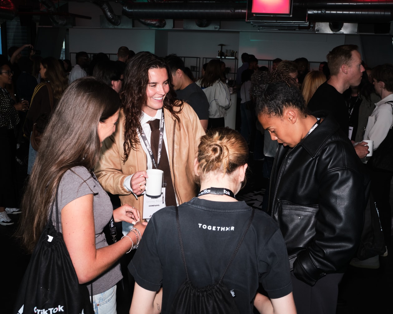 運動, 女性, Nike, 足球球衣, 足球, 社群活動, 人群