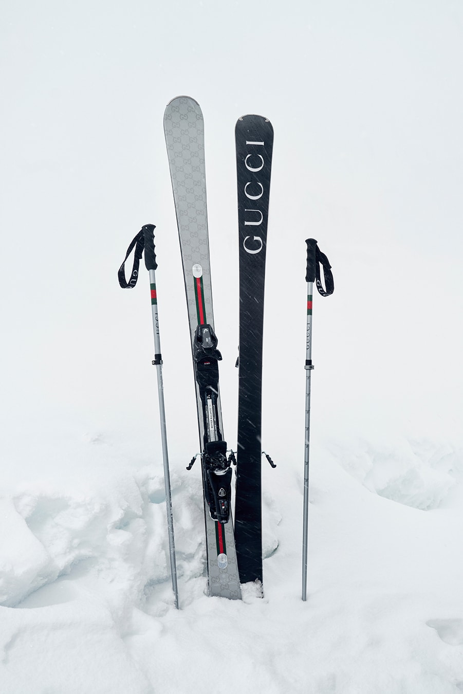 gucci, ski, snowboarding, sports, Jannik Sinner, mountains, snow, slopes, monogram puffer jacket, gloves