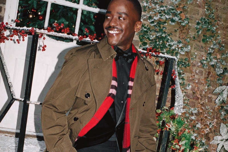 burberry, naomi campbell, dogs, rosie huntington whiteley, christmas tree, 