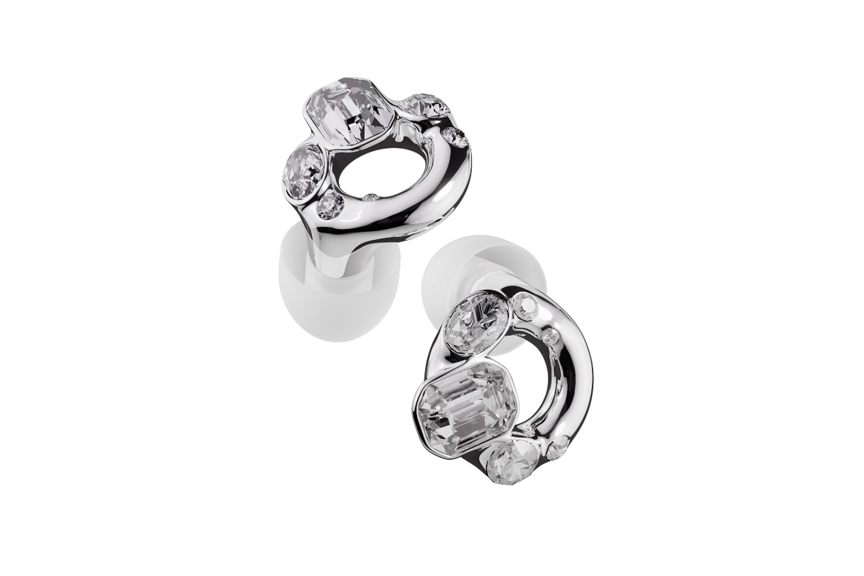 holiday, christmas gifts, coach bag, reformation knitwear, jewelry, adidas, moon boot, nike, skims