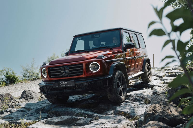 Still Looking for a Holiday Gift? The Ultimate Mercedes-Benz G-Class Experience Could Be a Winner