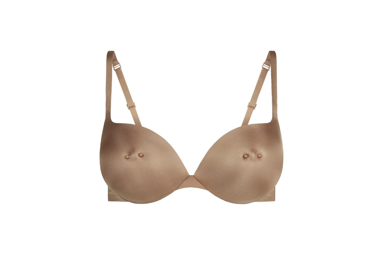 gentle monster, hunter schafer, jenna ortega, givenchy jewel top, kwintas, runway