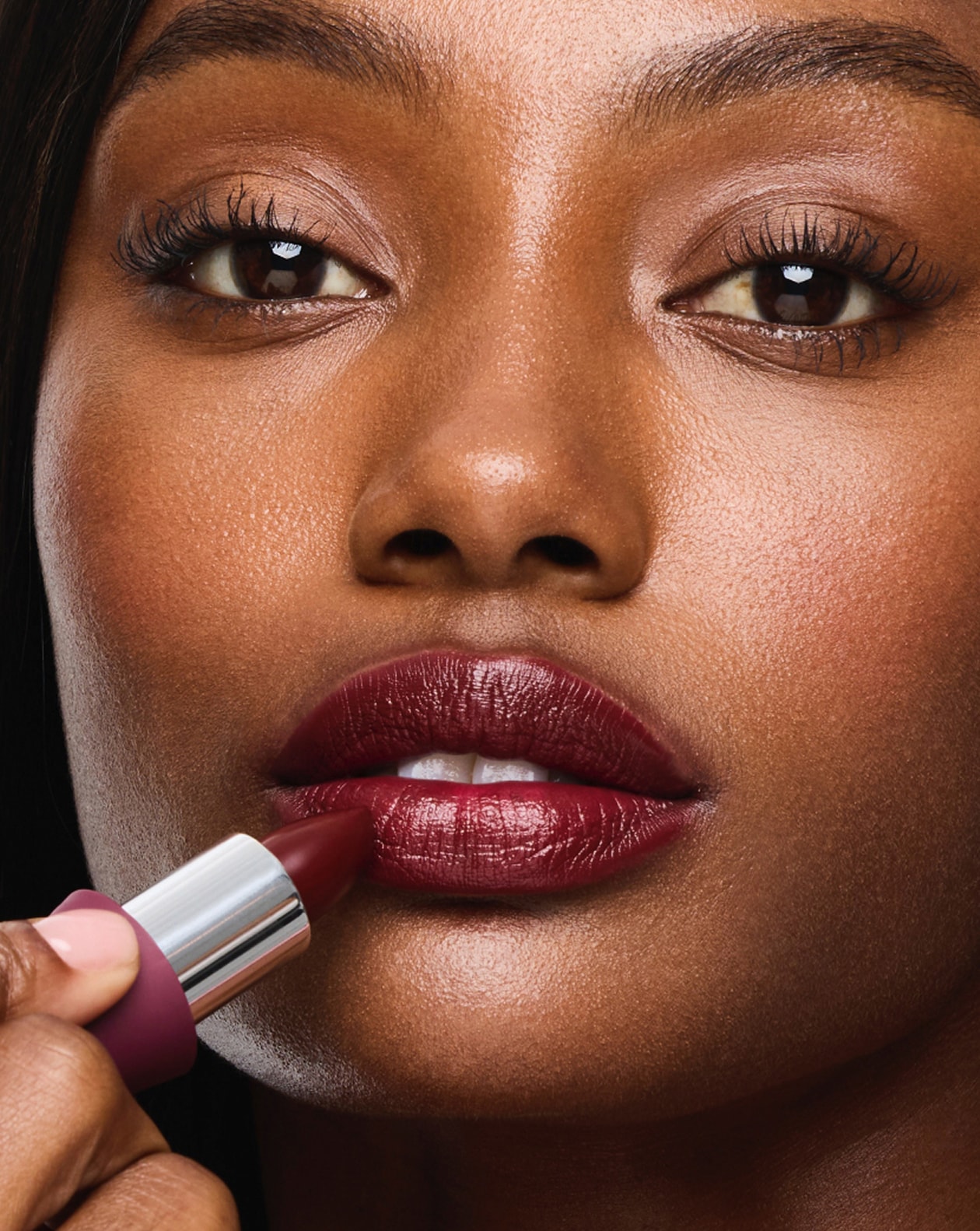 Best Beauty 2025, Sabrina Carpenter, Prada Beauty, Dua Lipa, Jenna Ortega, Dior, M.ph, Clairo, ILIA, Fara Homidi, Paloma Elsesser