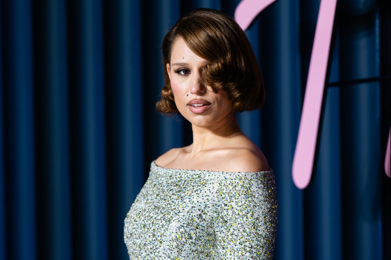 music, albums, singles, charts, celebrities, sabrina carpenter, kendrick lamar, charli xcx, Olivia Dean, rose, Tate McRae