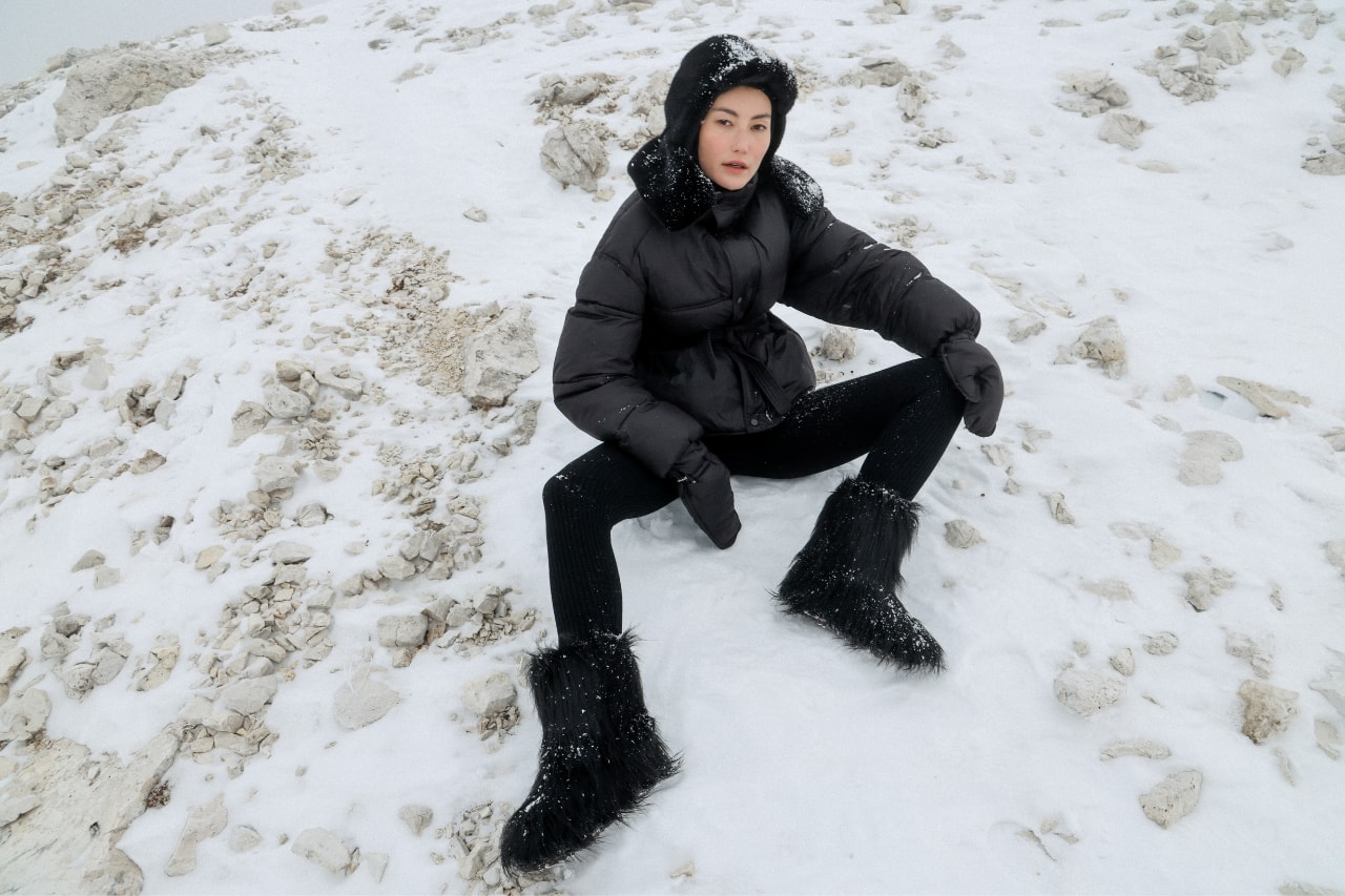The Frankie Shop, apres ski, collections, campaign, chalet, ski, snow, fashion, models, faux fur, clothing
