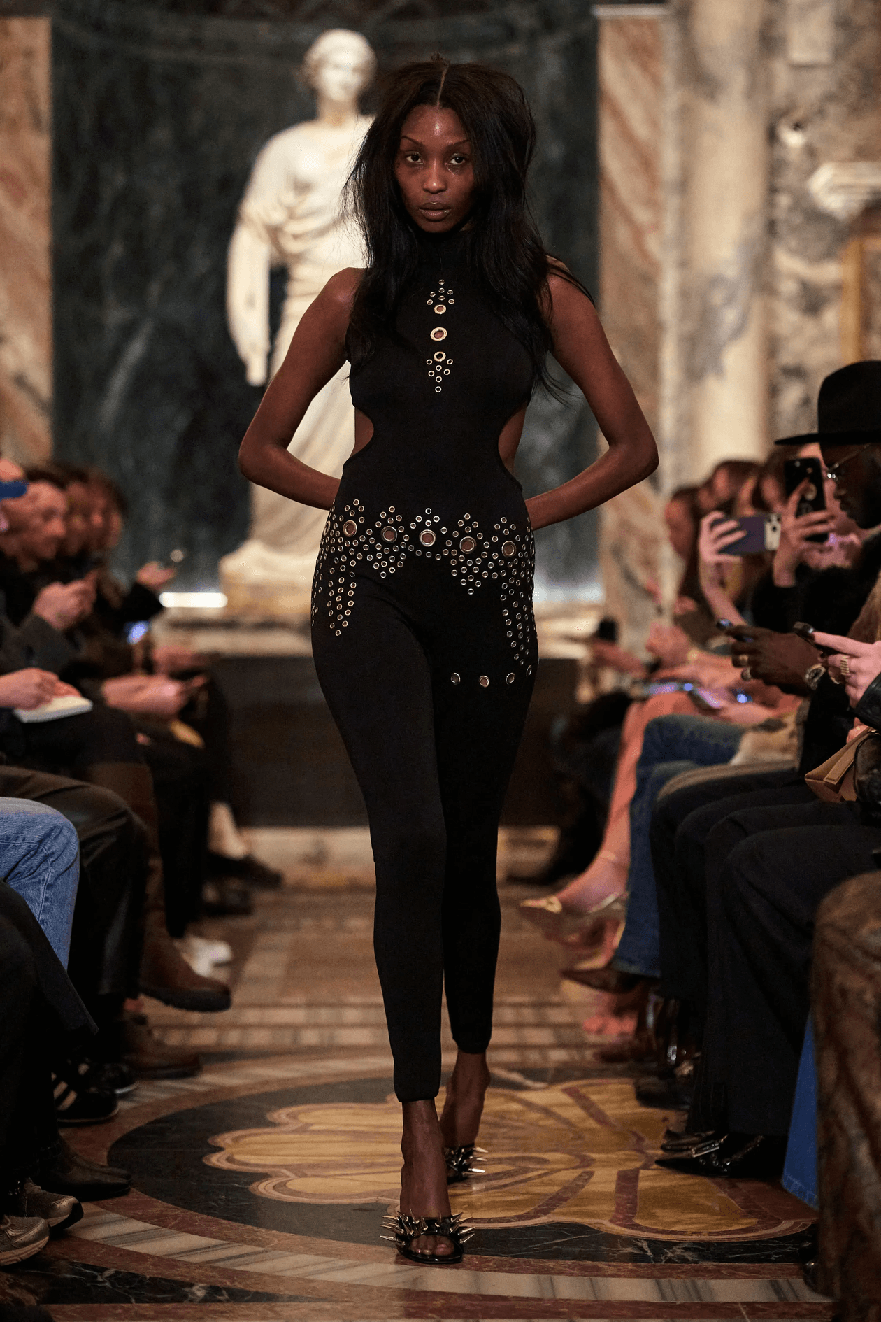 Fashion Week Fall/Winter 2026, Simone Rocha, Collina Strada, New York Fashion Week, London Fashion Week, Runway Hair, Messy Hair, Bed Head