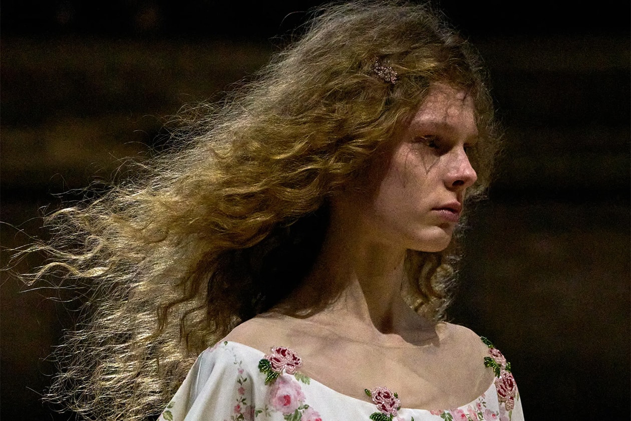 Fashion Week Fall/Winter 2026, Simone Rocha, Collina Strada, New York Fashion Week, London Fashion Week, Runway Hair, Messy Hair, Bed Head