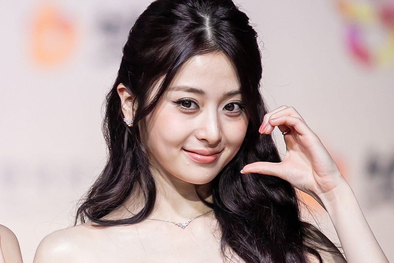 LE SSERAFIM, Huh Yunjin, High Visual Weight, Low Visual Weight, Visual Weight Makeup, TikTok, Trends, Makeup Trends