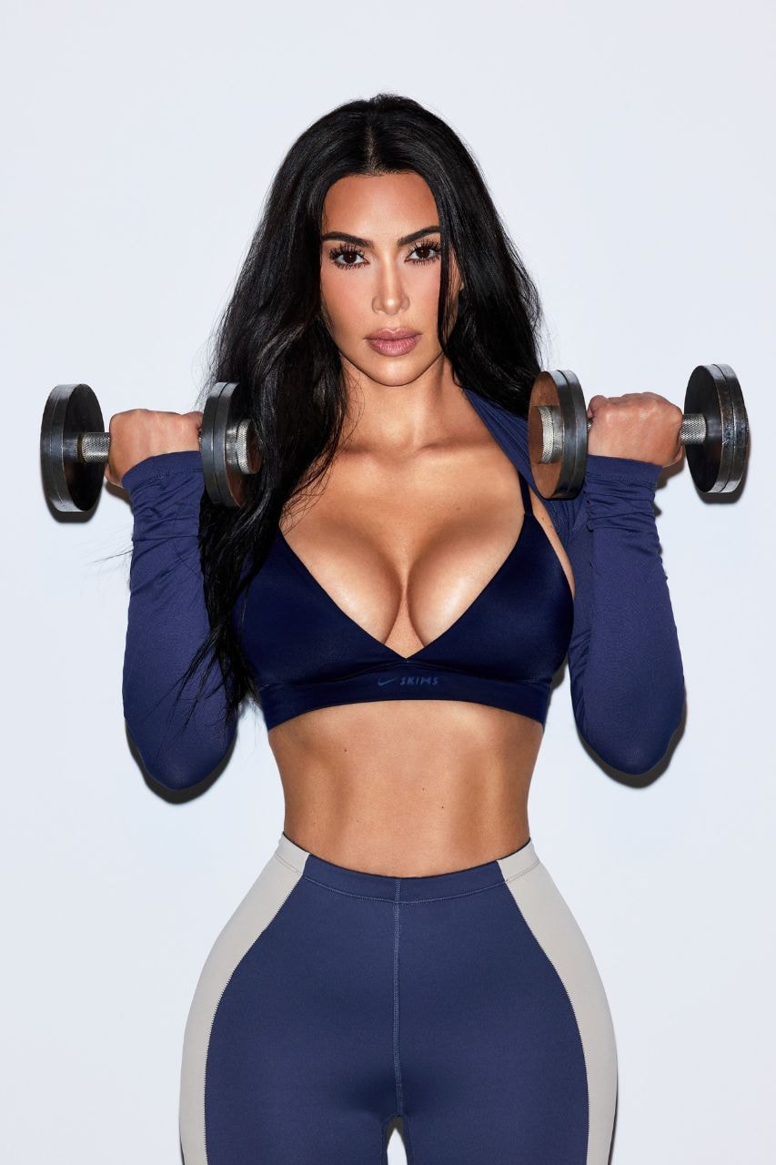 Kim Kardashian, NikeSKIMS, Nike, SKIMS, Activewear, Sportswear, Fashion, Mesh Rift, Nike Air Rift, Tabi Shoes, Gym, Pilates. Workout Clothes