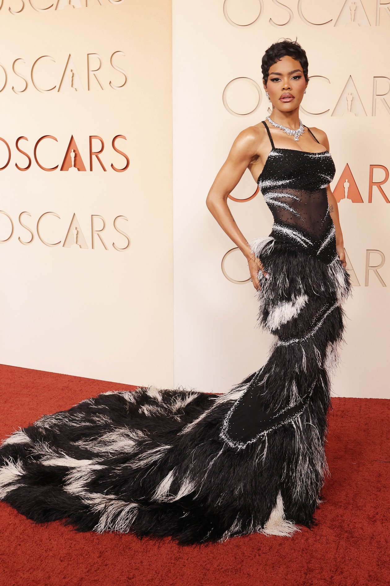oscars, academy awards, red carpet, fashion, chanel, michael b jordan, jessie buckley, zoe saldana, dior, louis vuitton