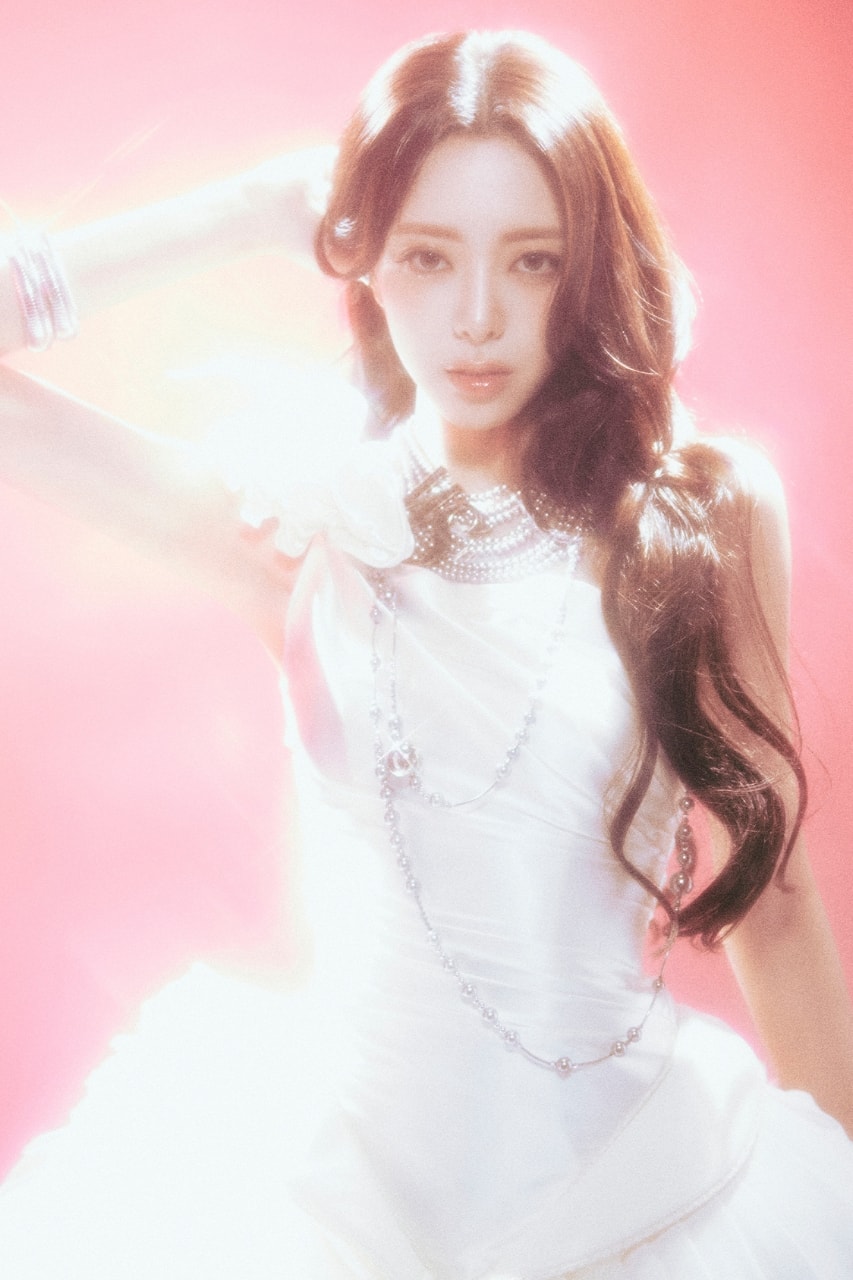 yuna, itzy, k-pop, music, album, releases, news, interviews, singers, campaigns, music video