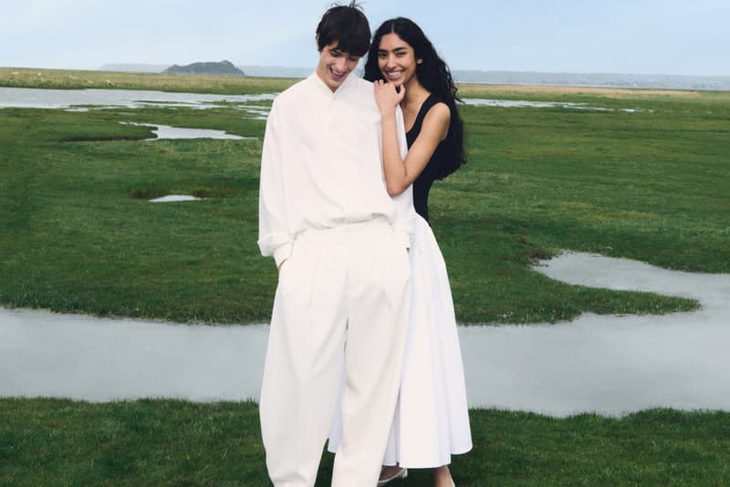 jacquemus, woman, bag, field, grass, model, sitting on a chair