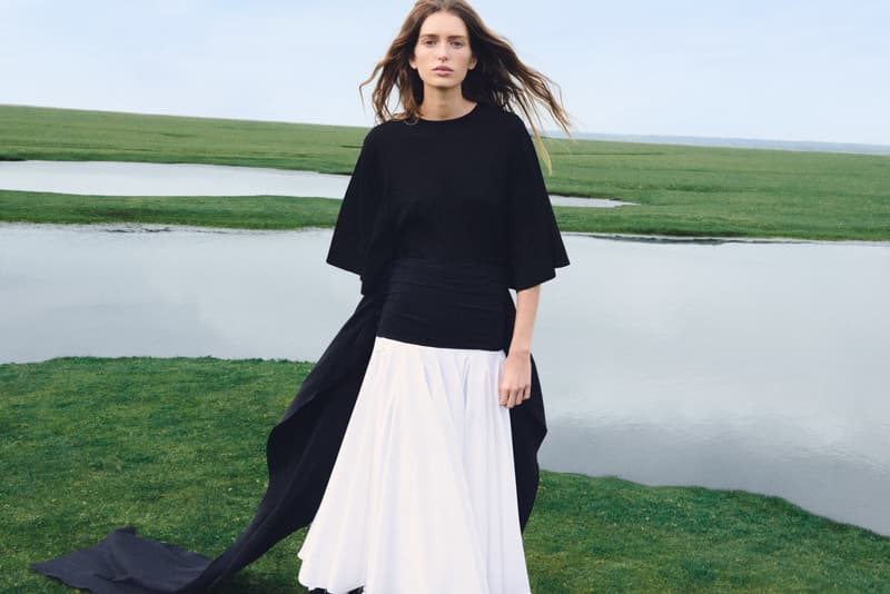 jacquemus, woman, bag, field, grass, model, sitting on a chair