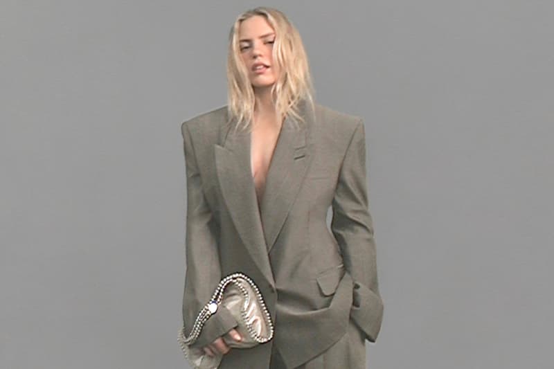 Stella McCartney, Renée Rapp, campaigns, handbags, bags, accessories, fashion, actor, model, photo shoot