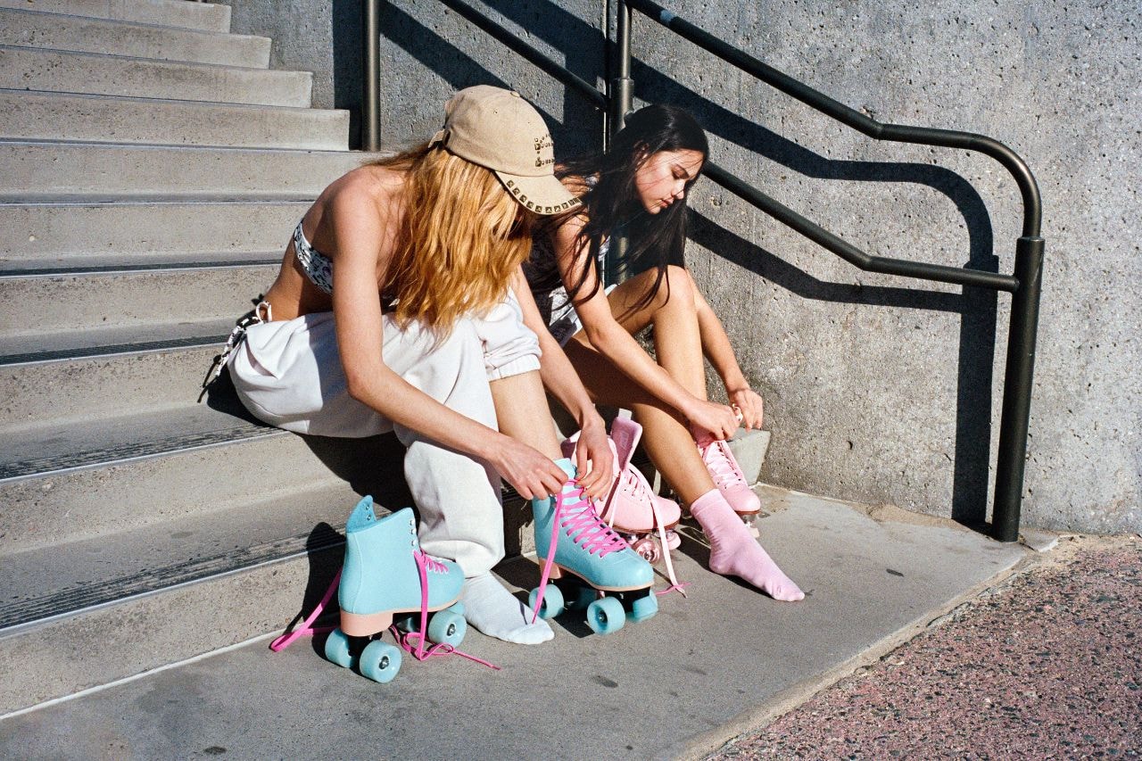 Bershka, Aries, Fashion, Collaborations, Swimsuits, Bikinis, Sunglasses, T-shirts, Shorts, Summer, Beaches, Campaigns, Heidi Bivens