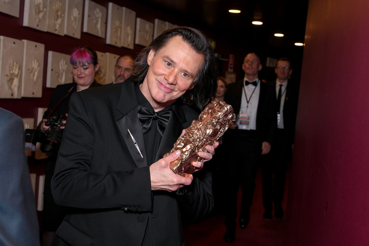 Jim Carrey, Clone Theories, Cosmetic Surgery, Psychologist Interview, Anti Aging, Faces, Selena Gomez, Ariana Grande