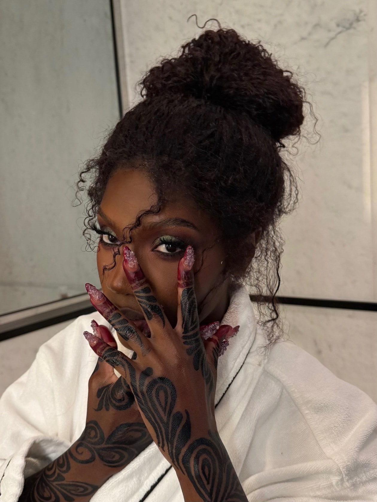 Met Gala 2026, Emma Chamberlain, Sabrina Carpenter, Doechii, Nails, Charli XCX, Alysa Liu, Beyonce, Lisa, Blue Ivy, Lisa, Rose