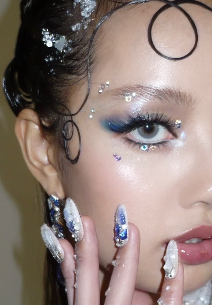 Met Gala 2026, Emma Chamberlain, Sabrina Carpenter, Doechii, Nails, Charli XCX, Alysa Liu, Beyonce, Lisa, Blue Ivy, Lisa, Rose