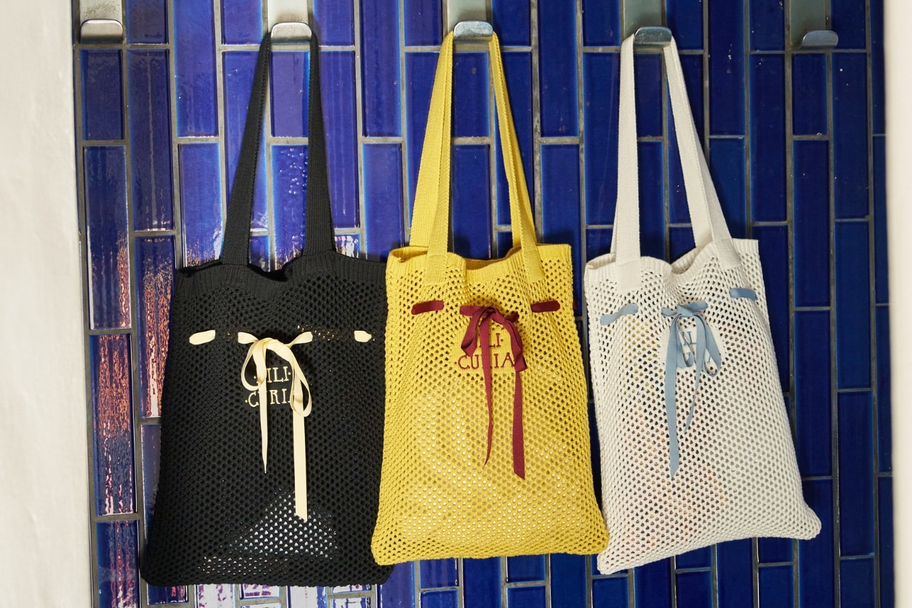 lili curia, shoes, footwear, sandals, fashion, campaigns, knit, handbags, tote bag, collections