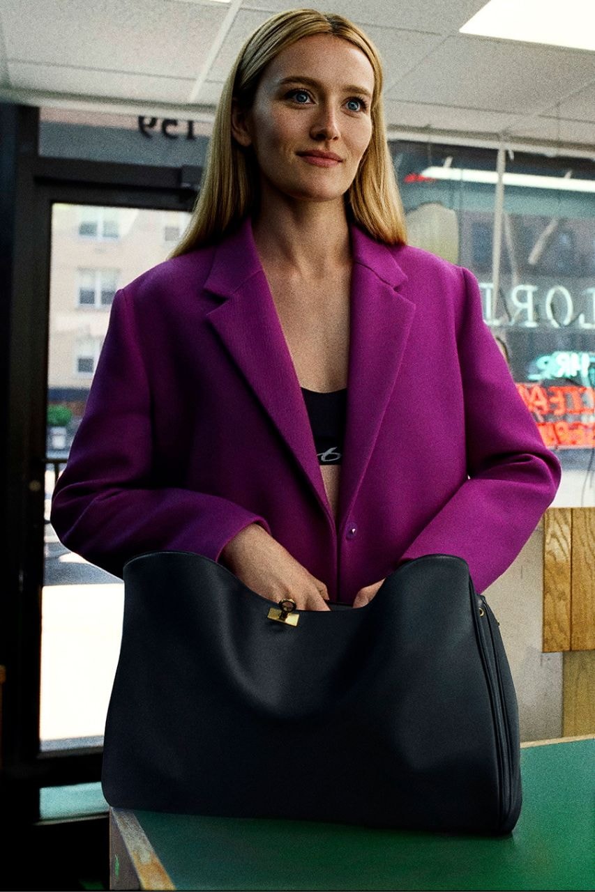 Balenciaga, Sarah Pidgeon, Celine Song, Films, campaigns, New York, New York City, Fashion, Luxury, Bags, Balenciaga City Bag, Actresses, Directors