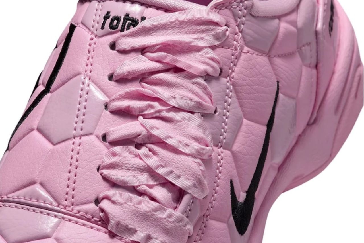 Nike, Total 90 III, Nike T90, Sneakers, Pink Sneakers, Sneaker Drops, Football Boots, Soccer, Football, Soccer Cleats, Footwear, Fashion, World Cup