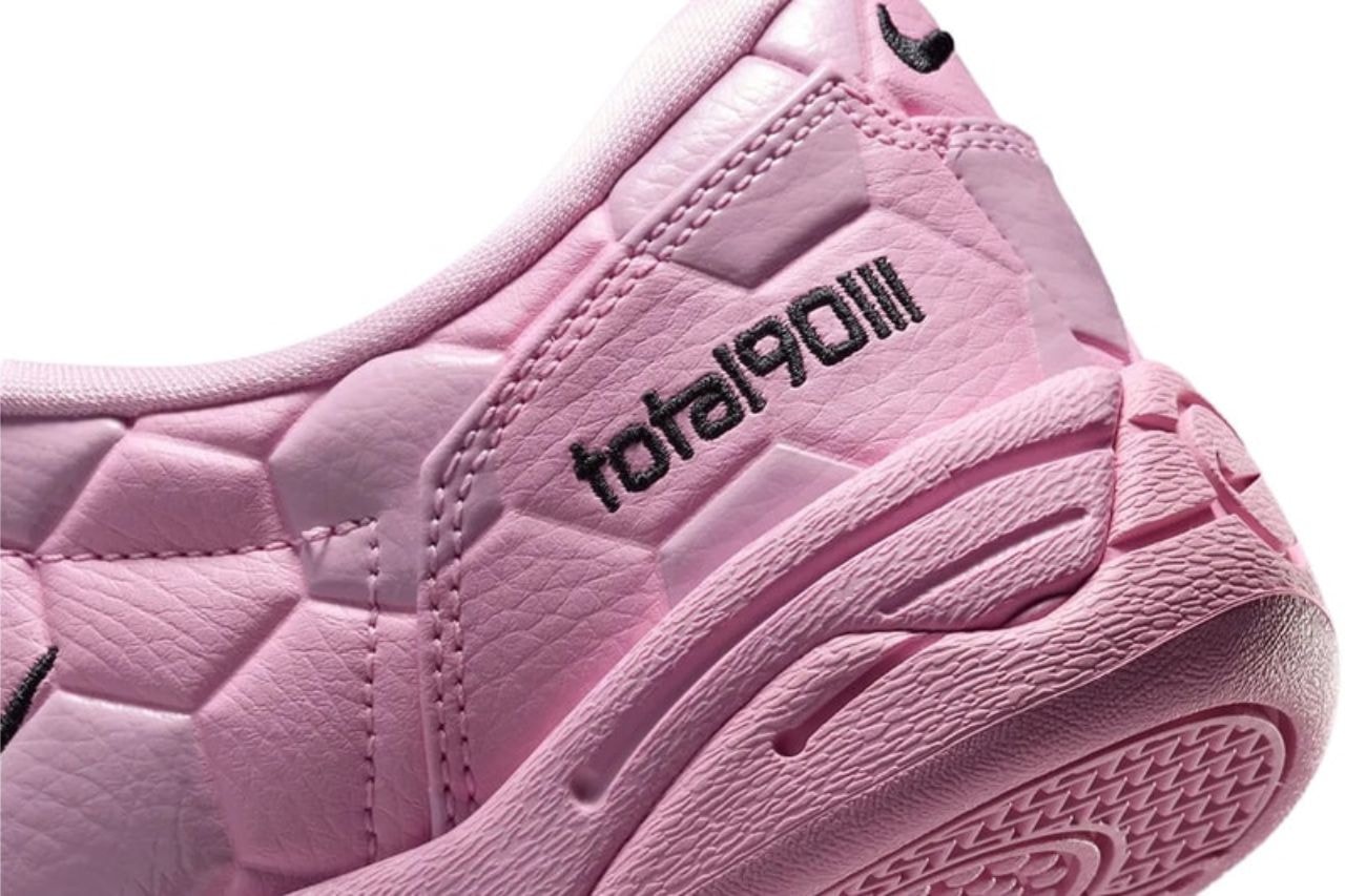 Nike, Total 90 III, Nike T90, Sneakers, Pink Sneakers, Sneaker Drops, Football Boots, Soccer, Football, Soccer Cleats, Footwear, Fashion, World Cup