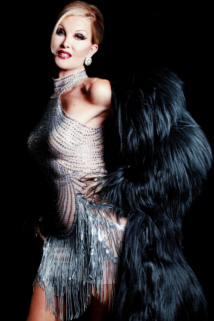 Matières Fécales, sasha colby, Dolls Folies, trans, activism, lgbtqia, theatre, Folies Bergère theater, Paris