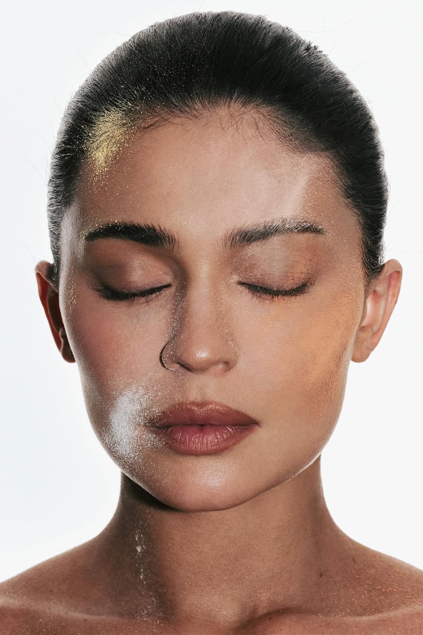 Kylie Jenner, Kylie Cosmetics, Natural Blur Brightening Powder, Supple Glaze Hydrating Primer, Makeup, Campaigns