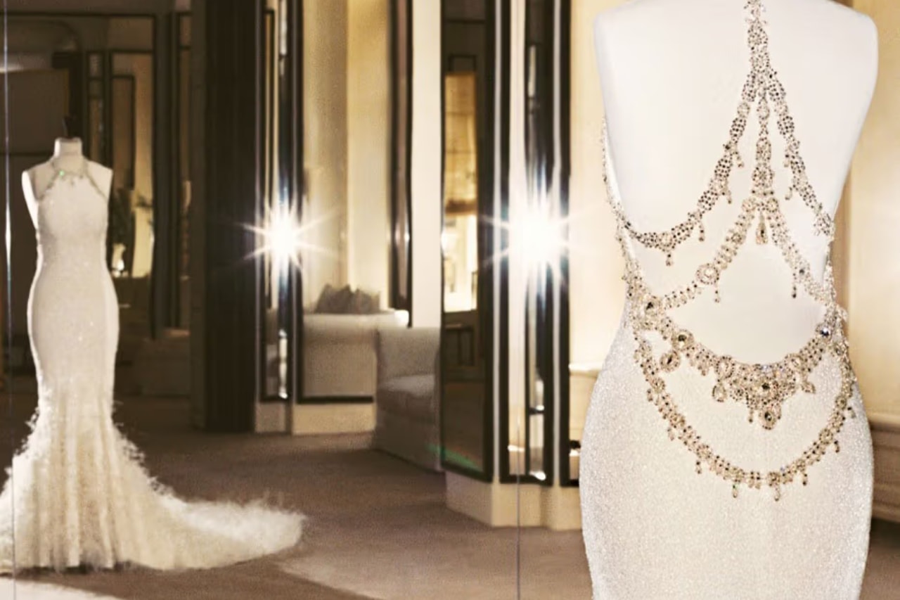 dua lipa, callum turner, wedding, chanel, haute couture, wedding dress, matthieu blazy, closer look