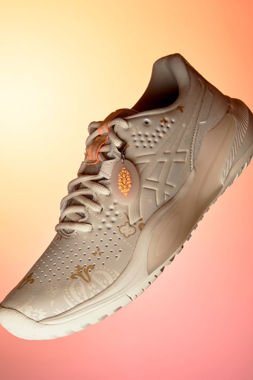FP Movement, Free People, ASICS, Running, Sportswear, Activewear , Running Shoes, Sneakers, Collaborations, Campaigns, Fitness, Gym