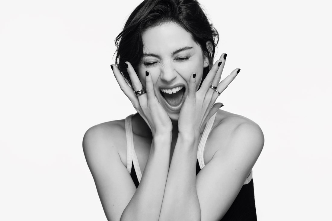 Gracie Abrams, Chanel, Coco Mademoiselle, Crush Absolu, Fragrance, Perfumes, Campaigns