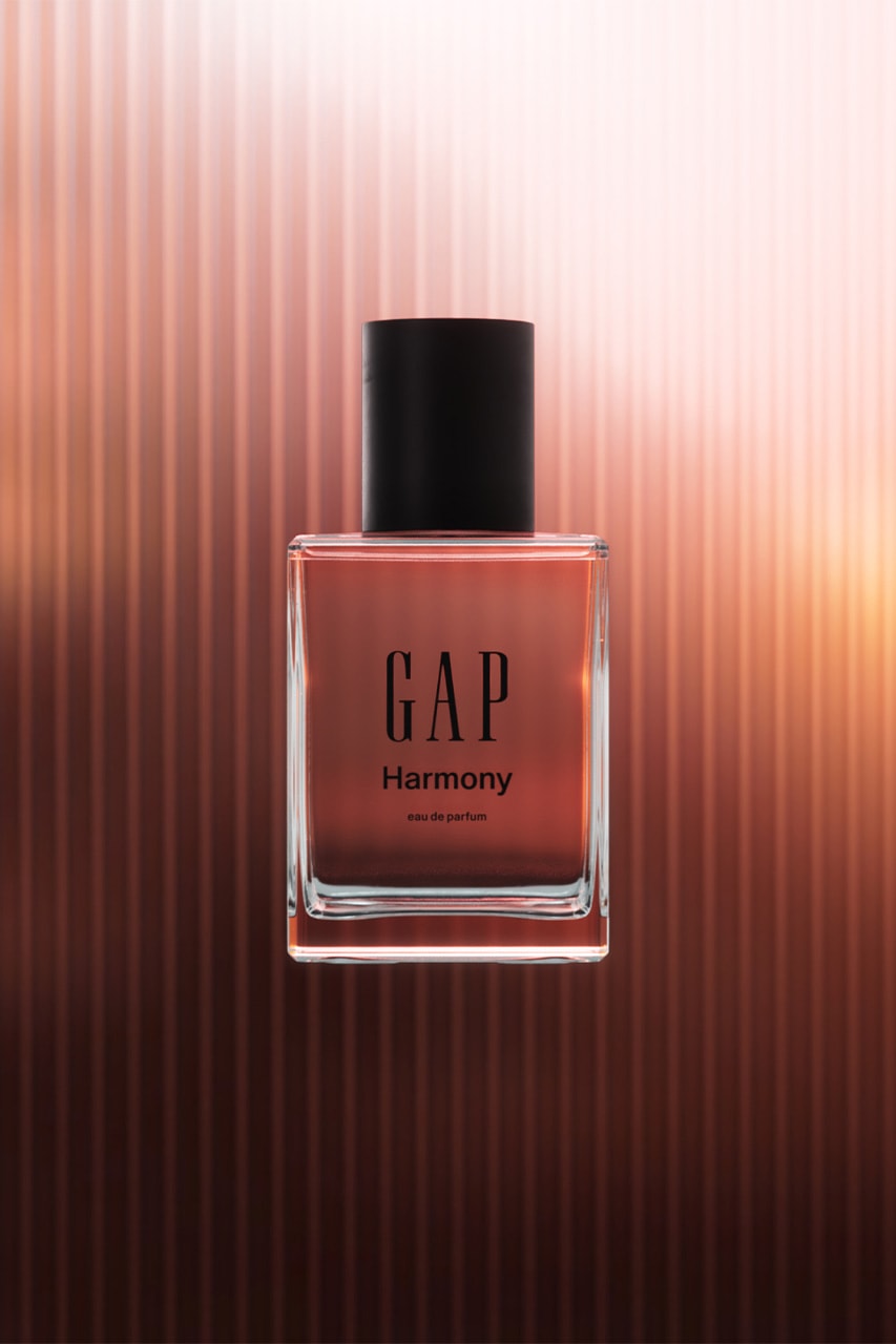 Gap Beauty, Victoria Pedretti, Perfumes, Dream, Grass, Heaven, Om, 90s, Fragrance, Campaigns
