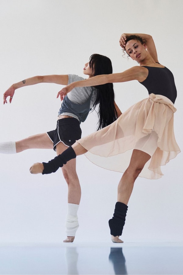 Athleta, San Francisco Ballet, San Francisco Ballet School, Ballet, Ballet Classes, Dance Classes, Ballerinas, Madeline Woo, Nikisha Fogo, Dancers, campaigns, Ballet clothes, Ballet shoes, pointe Shoes