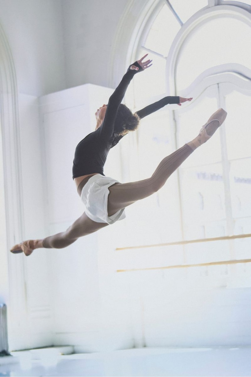 Athleta, San Francisco Ballet, San Francisco Ballet School, Ballet, Ballet Classes, Dance Classes, Ballerinas, Madeline Woo, Nikisha Fogo, Dancers, campaigns, Ballet clothes, Ballet shoes, pointe Shoes
