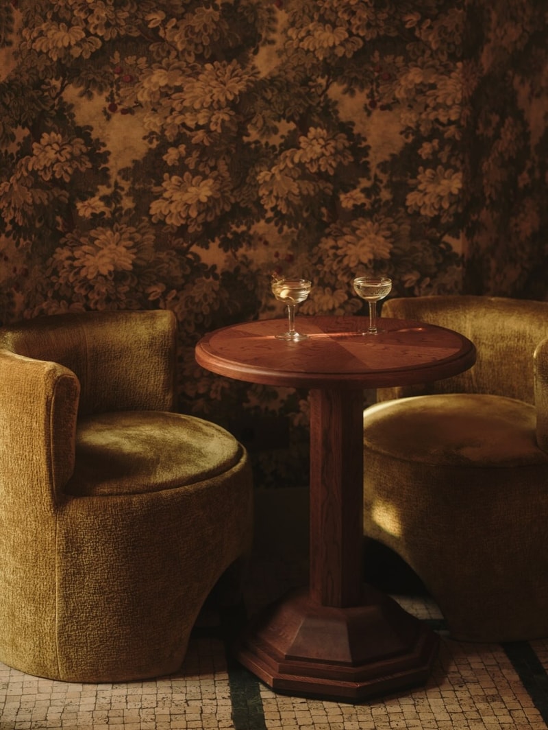 soho house paris, spritz bar, cocktails, brasserie menu, hotel, sofas, drinks, restaurant