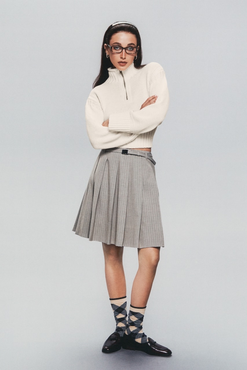Emma Chamberlain, J.Crew, campaigns, fashion, clothes, knitwear, rollneck, sweater