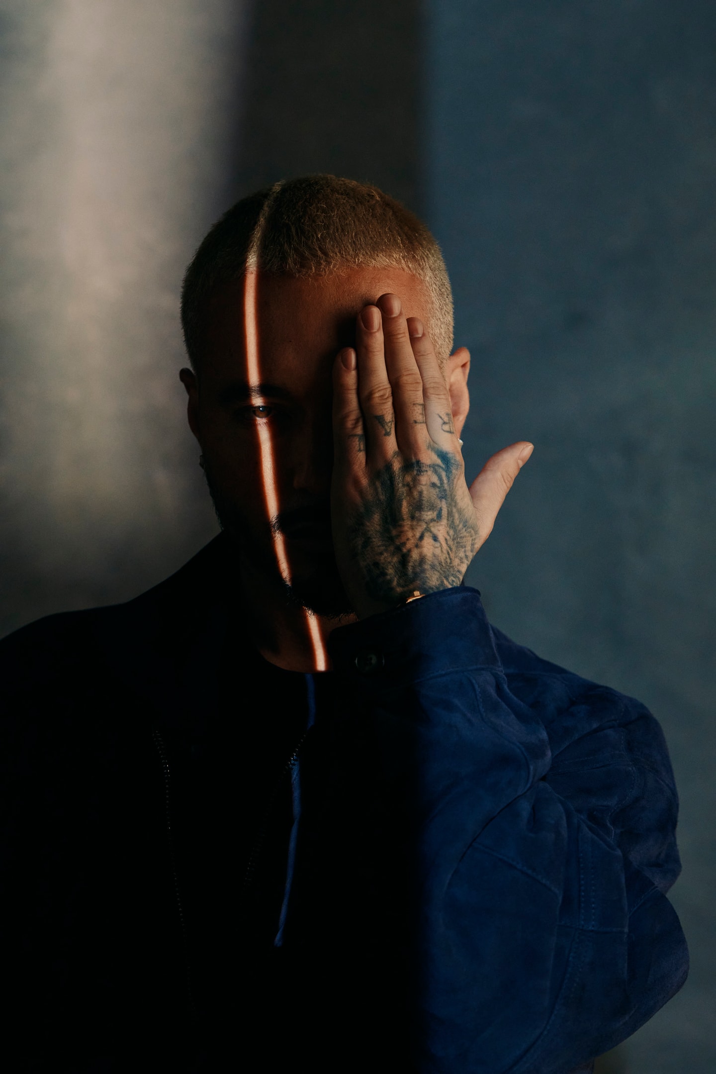 https%3A%2F%2Fbae.hypebeast.com%2Ffiles%2F2026%2F08%2F31%2FR979 SNA 01 260729 Armani JBalvin SinnaNasseri 0873 R1