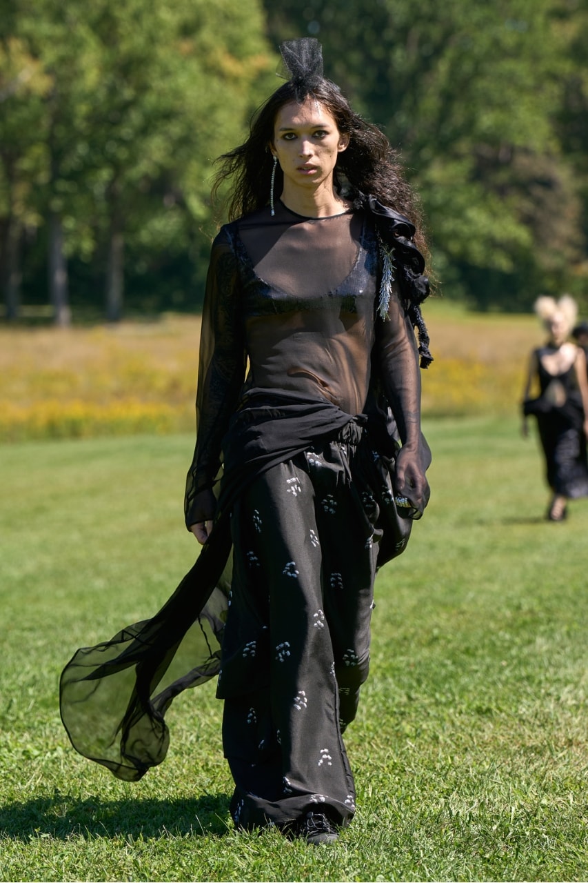 Collina Strada, Storm King Art Center, NYFW, New York Fashion Week, Spring/Summer 2027, SS27, Fashion Week, Fashion Shows, Runways, Fashion Week Trends, Models, Designers, Converse, Keen, Collaborations