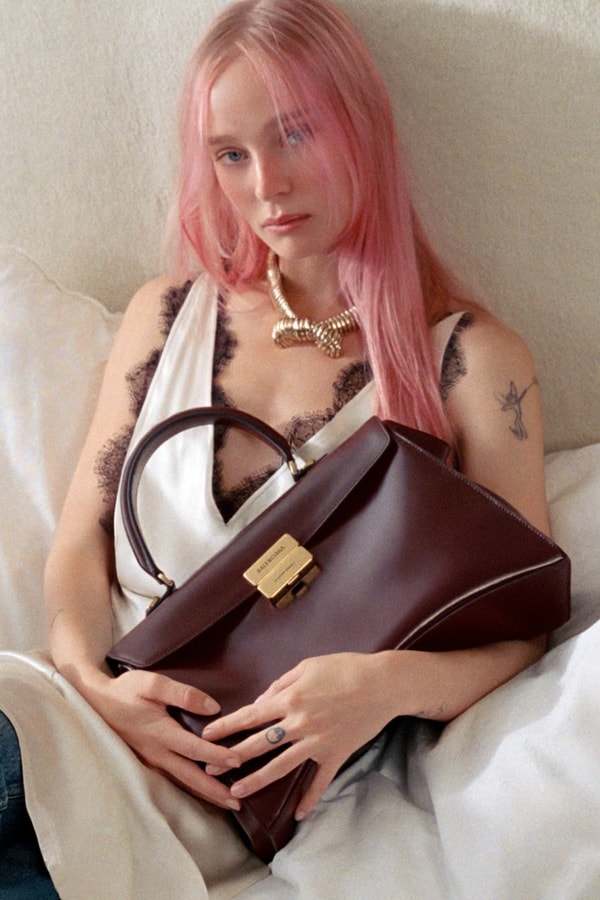 Balenciaga, Hourglass Avenue Bag, bags, accessories, campaigns, maddi waterhouse, fashion, models