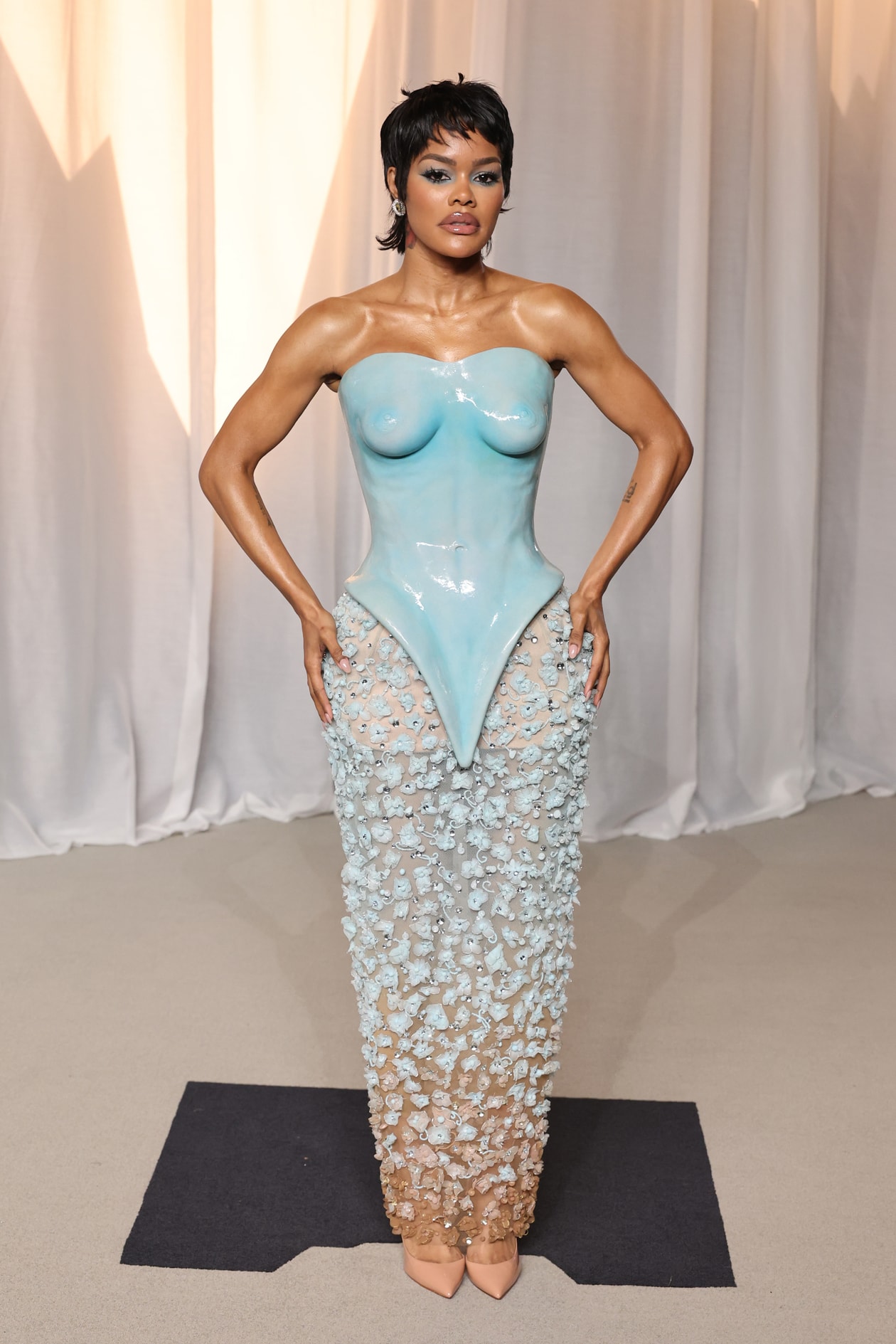 Academy Museum Gala, red carpet, celebrities, fashion, inde navarrette, kendall jenner, kim kardashian, alexa demie, teyana taylor, sabrina carpenter