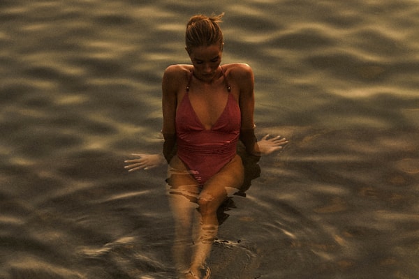 Rosie Huntington-Whiteley, ViX Paula Hermanny, collection, swimwear, bikinis, resort wear, beach, model, clothing, fashion