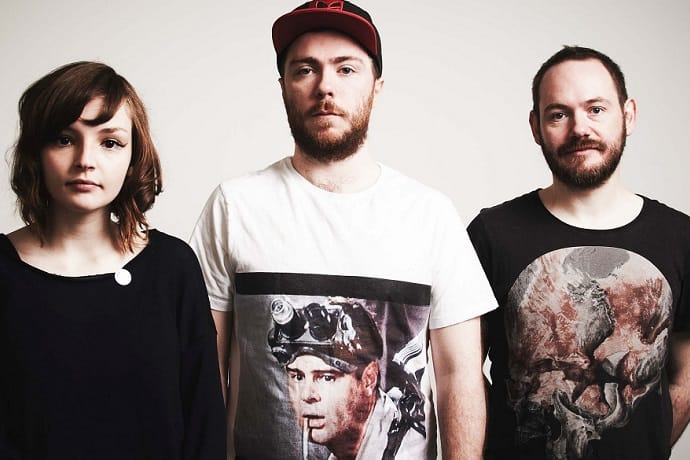 CHVRCHES Inclui Aphex Twin, Jon Hopkins, Brian Eno e Mais em Mix para a BBC Radio 1