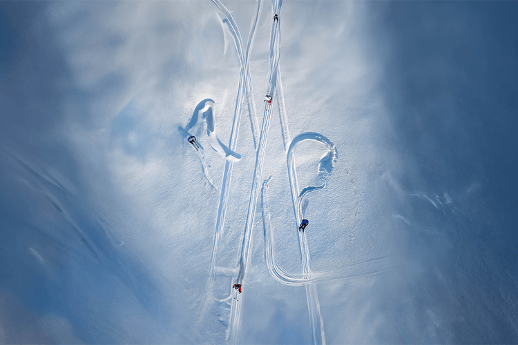 Moncler Grenoble Apresentará Sua Coleção FW25 em Courchevel