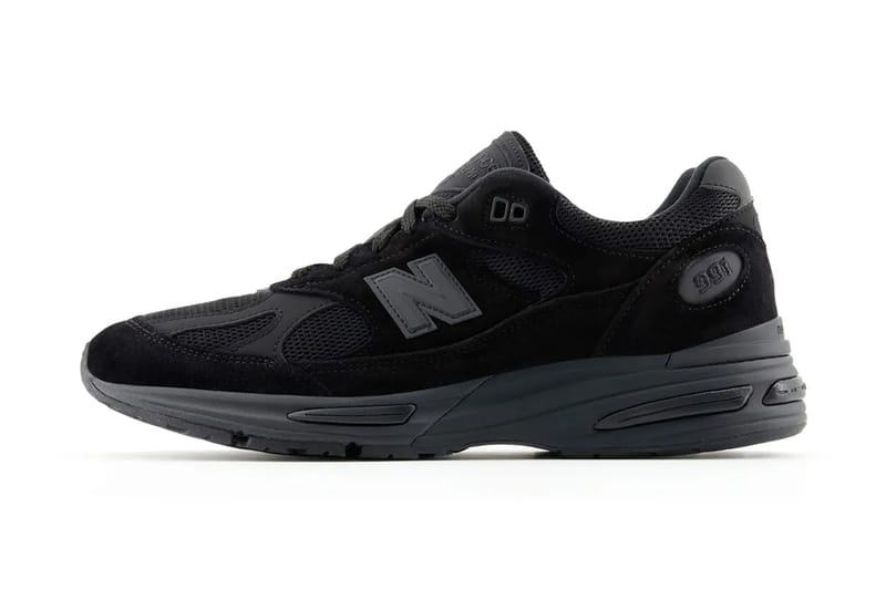 New Balance 991v2 Lançamento em "Triple Black"