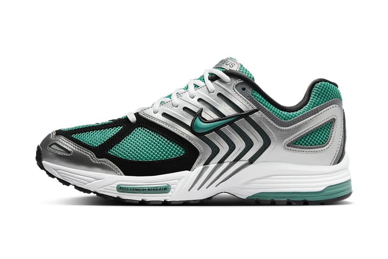 Nike Air Pegasus 2K5 Aparece em “Bicoastal”