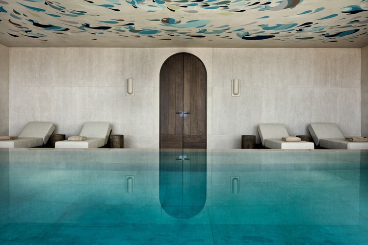 Odera é uma Homenagem Moderna ao Artesanato Atemporal de Tinos